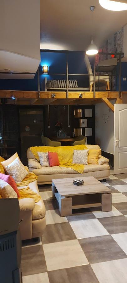 B&B Mirage Frecourt Экстерьер фото