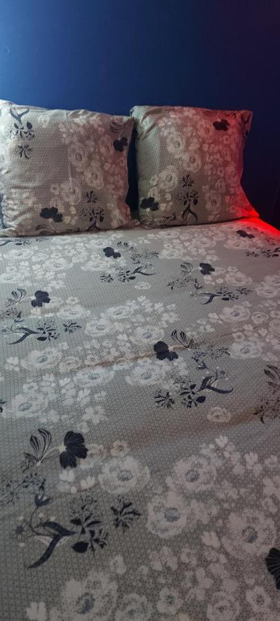 B&B Mirage Frecourt Экстерьер фото
