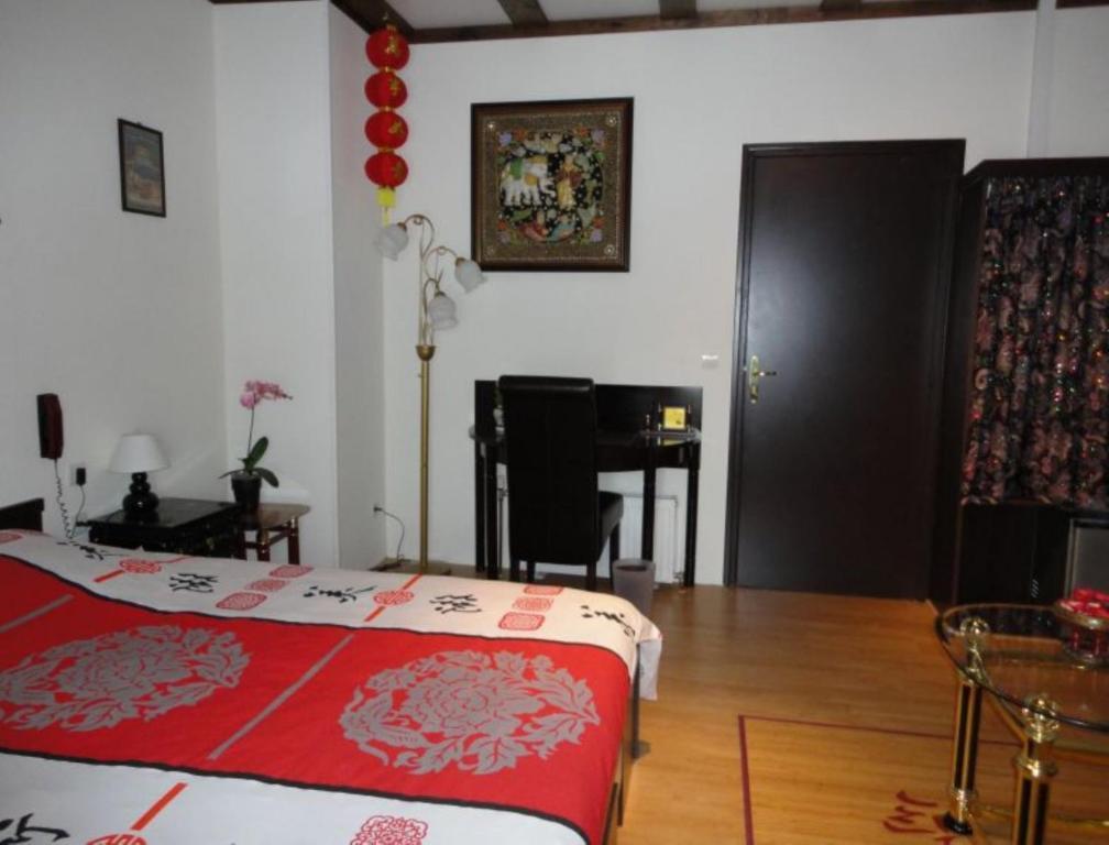 B&B Mirage Frecourt Номер фото